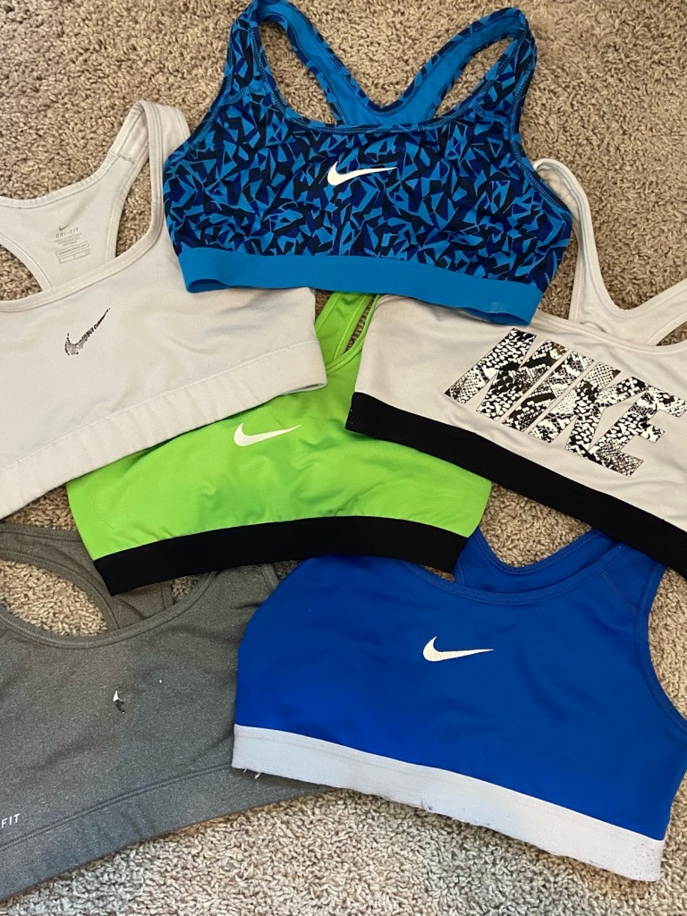 Nike Women's Small Sports Bra Bundle